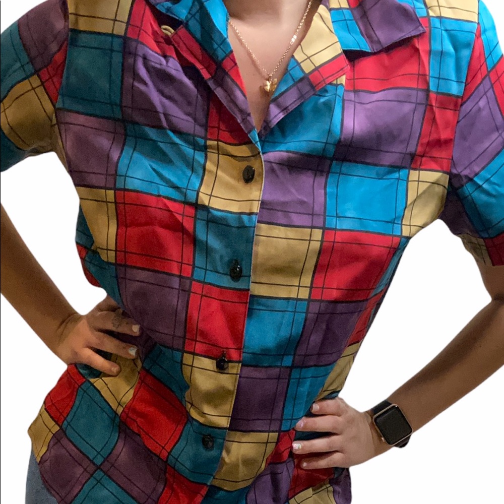 Colorful collar shirt